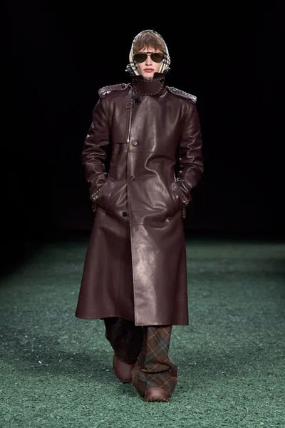 Look 52
